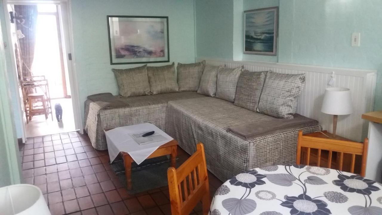 Aqua Marine Guest House Port Elizabeth Exterior foto