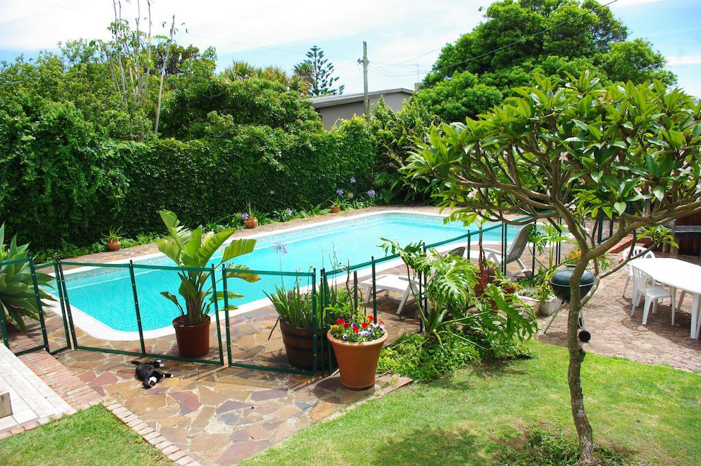 Aqua Marine Guest House Port Elizabeth Exterior foto